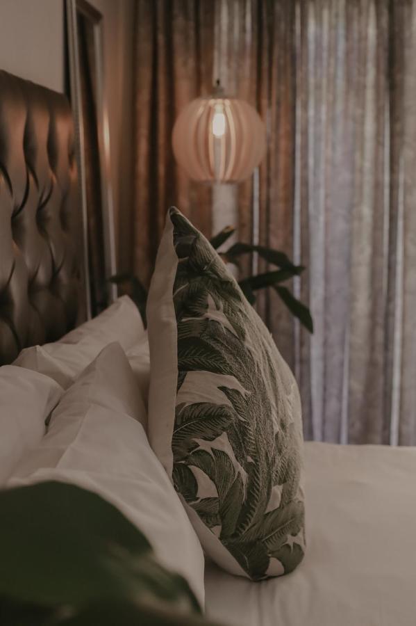 Villa Rose Guesthouse & Venue Блоемфонтейн Екстериор снимка