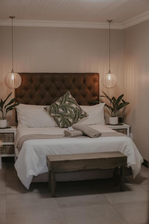 Villa Rose Guesthouse & Venue Блоемфонтейн Екстериор снимка